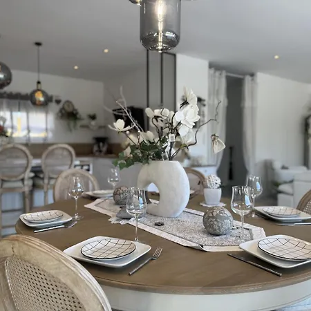 Le Luxury - 24h Du Mans - 11pers - Reve Au Mans Holiday home Ruaudin